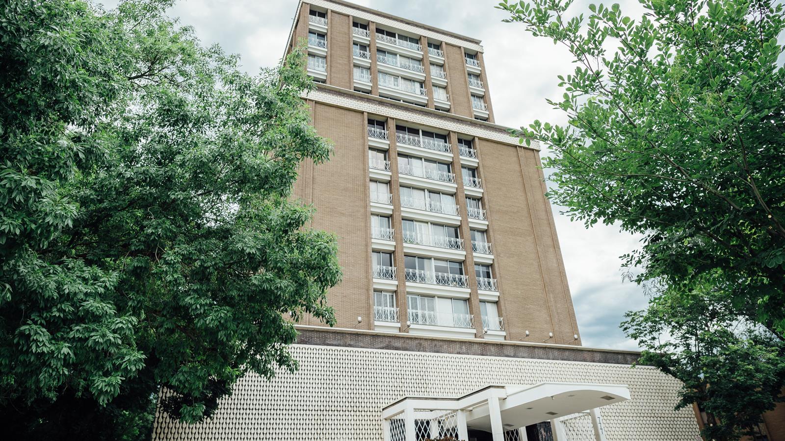 Bonneville Tower Room With A View